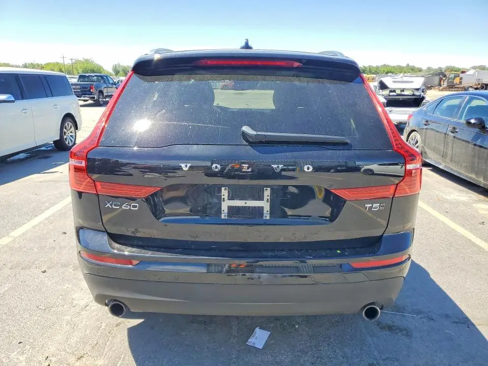 2019 VOLVO XC60 T5  