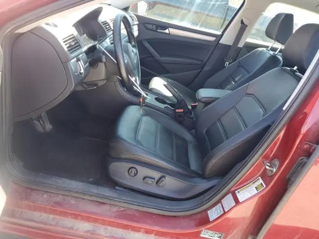 2015 VOLKSWAGEN PASSAT S  