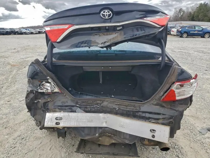 2015 TOYOTA CAMRY LE  