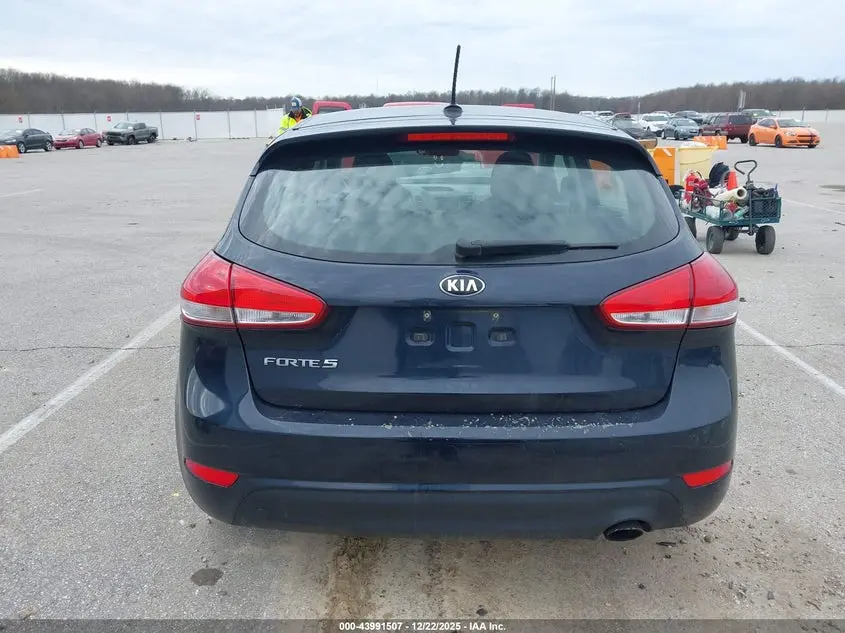 2017 KIA FORTE LX
