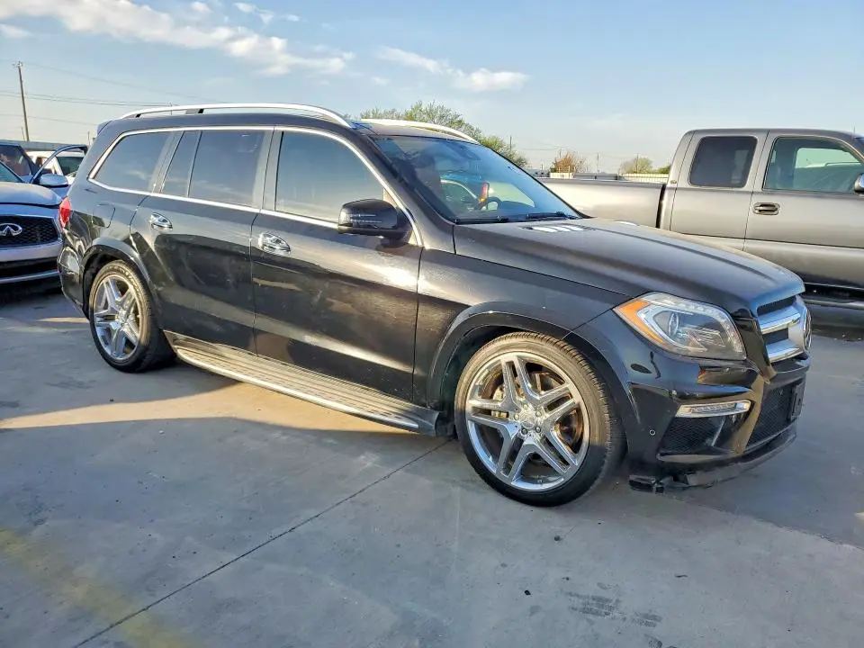 2015 MERCEDES-BENZ GL 550 4MATIC  