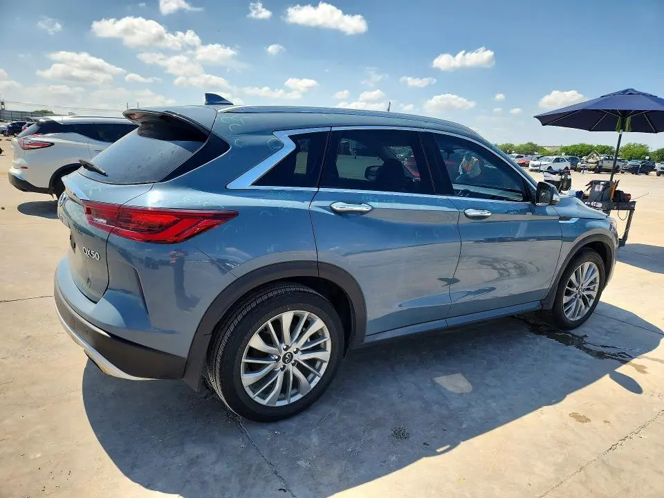 2024 INFINITI QX50 LUXE  