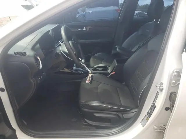 2023 KIA FORTE GT LINE  