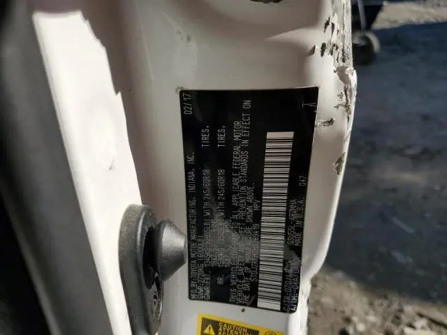 2017 TOYOTA HIGHLANDER SE  