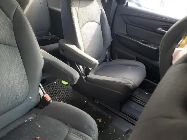 2017 CHEVROLET TRAVERSE LT  