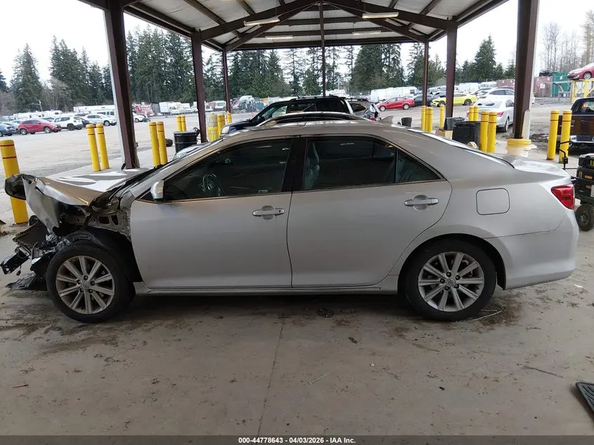 2012 TOYOTA CAMRY XLE