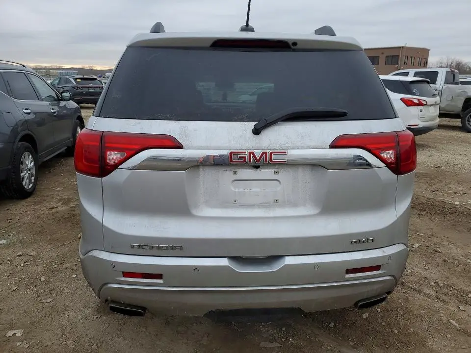2018 GMC ACADIA DENALI  