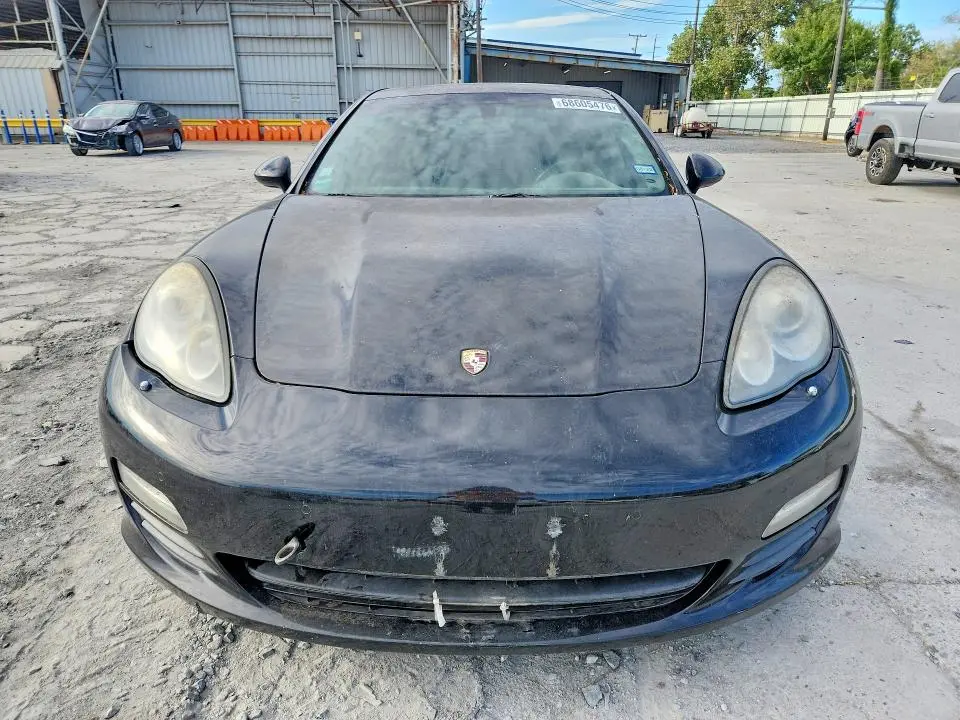 2012 PORSCHE PANAMERA 2  