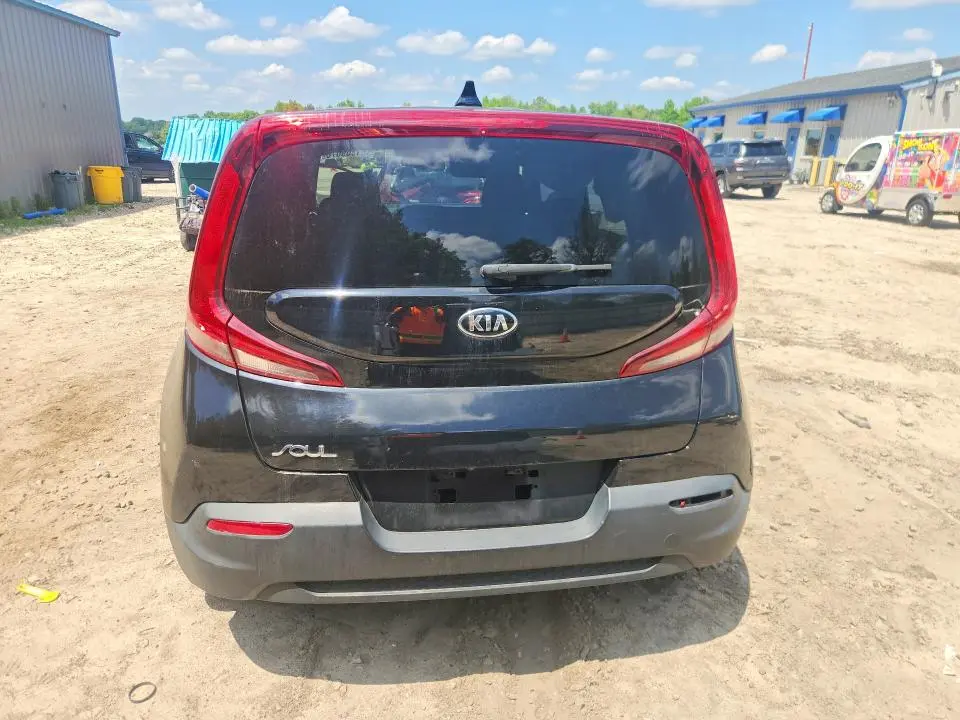 2021 KIA SOUL LX  