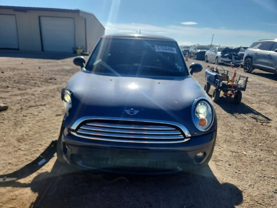 2010 MINI COOPER   
