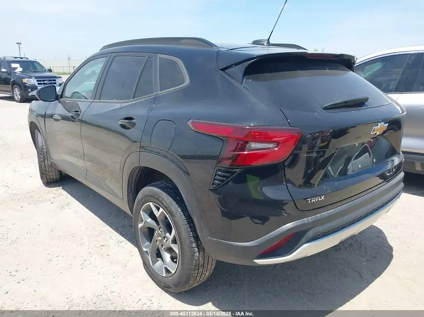 2025 CHEVROLET TRAX FWD LT