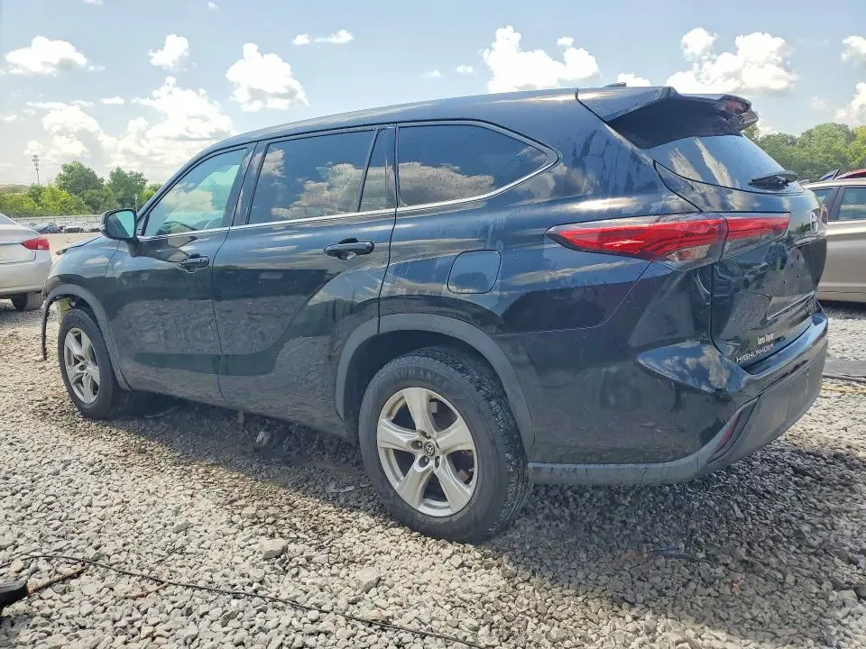 2020 TOYOTA HIGHLANDER LE  