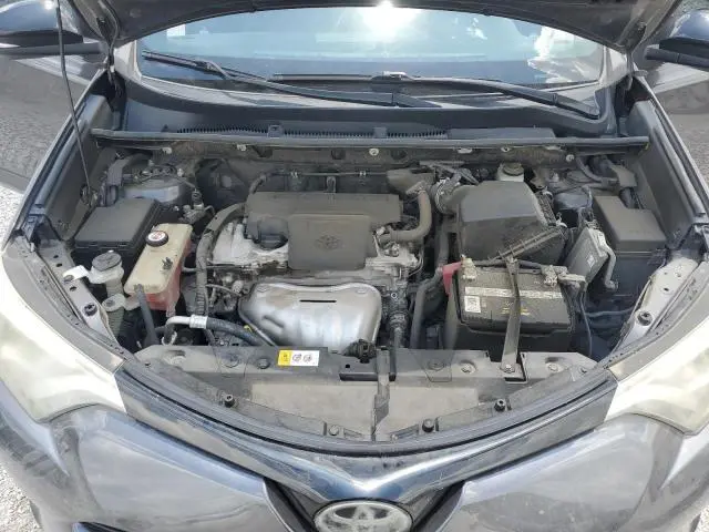 2017 TOYOTA RAV4 SE  