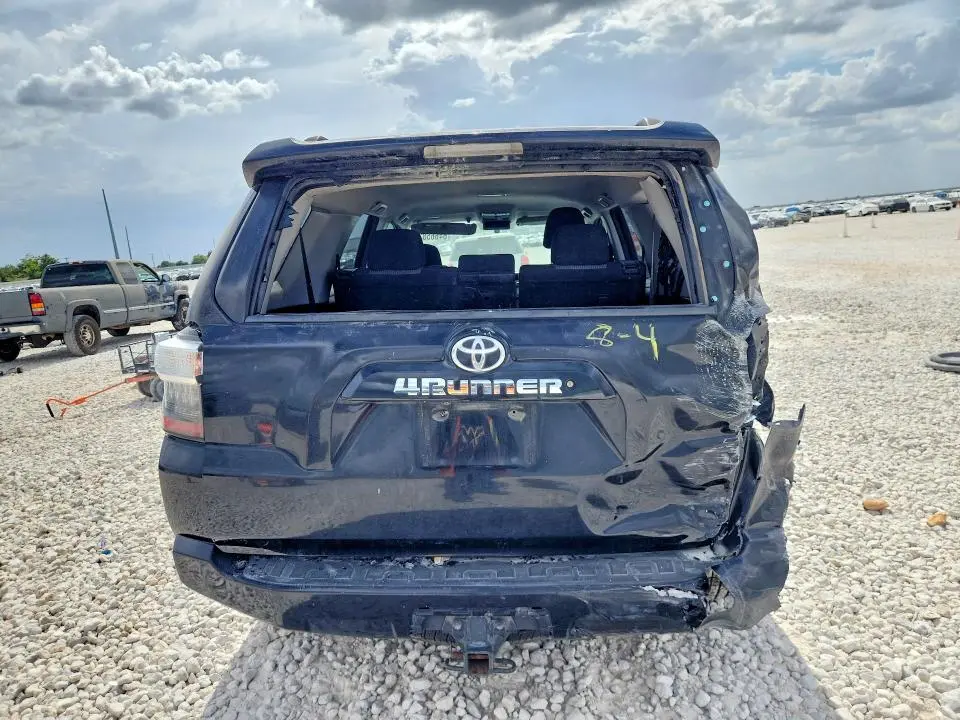 2014 TOYOTA 4RUNNER SR5  