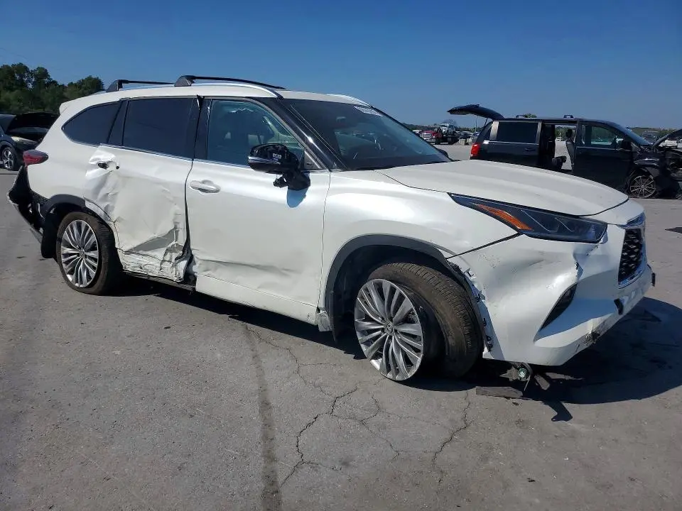 2021 TOYOTA HIGHLANDER PLATINUM  