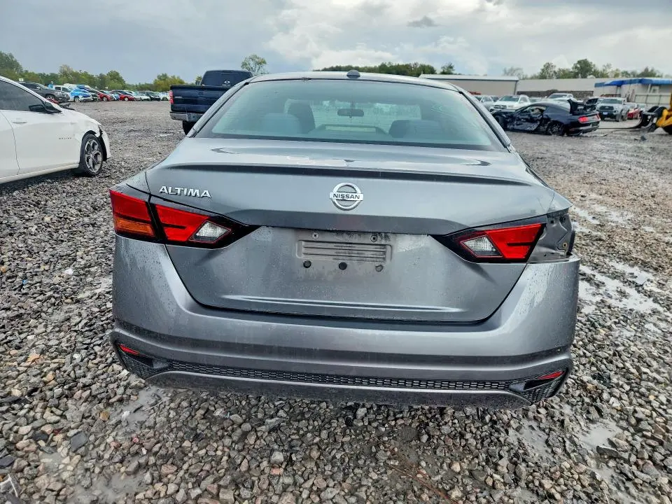 2019 NISSAN ALTIMA S  