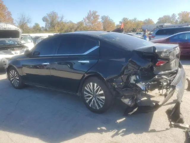 2024 NISSAN ALTIMA SV  