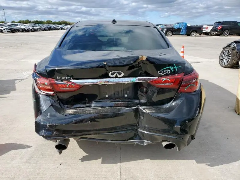 2021 INFINITI Q50 LUXE  