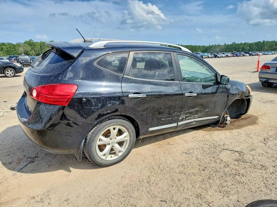 2011 NISSAN ROGUE S  