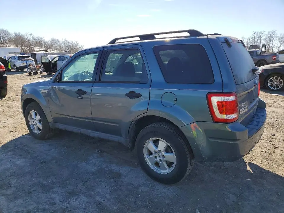 2010 FORD ESCAPE XLT  