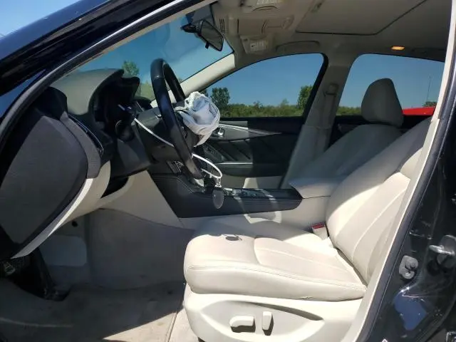 2015 INFINITI Q50 BASE  