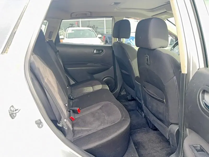2012 NISSAN ROGUE S  