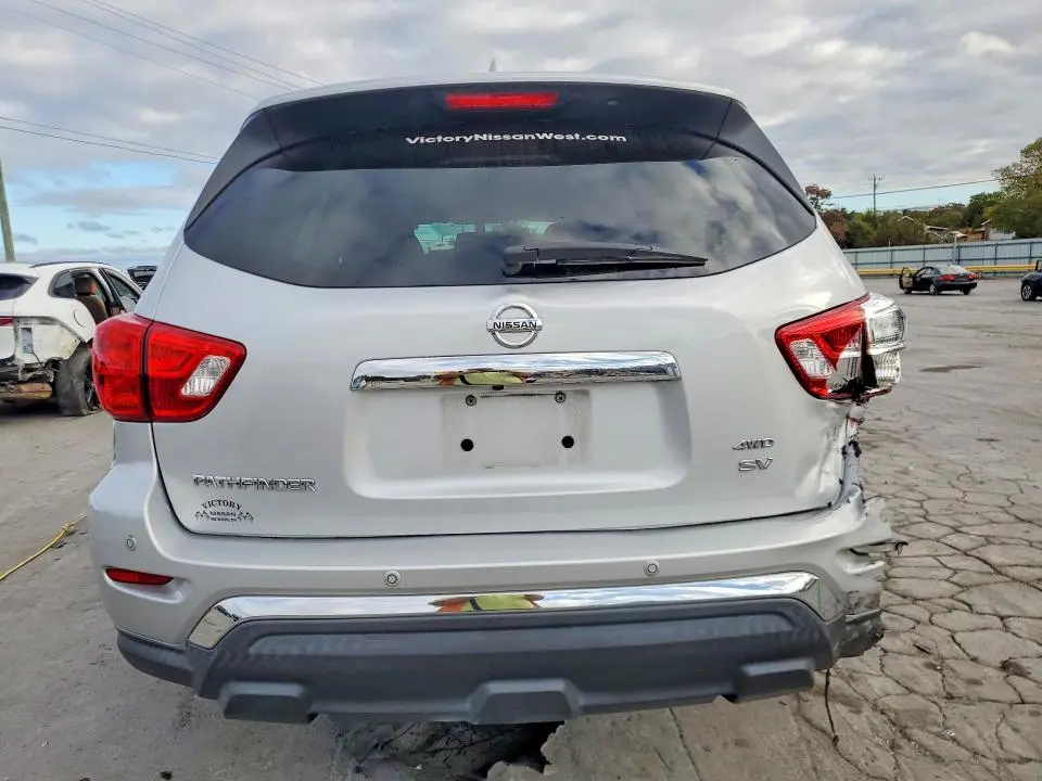 2019 NISSAN PATHFINDER SV  