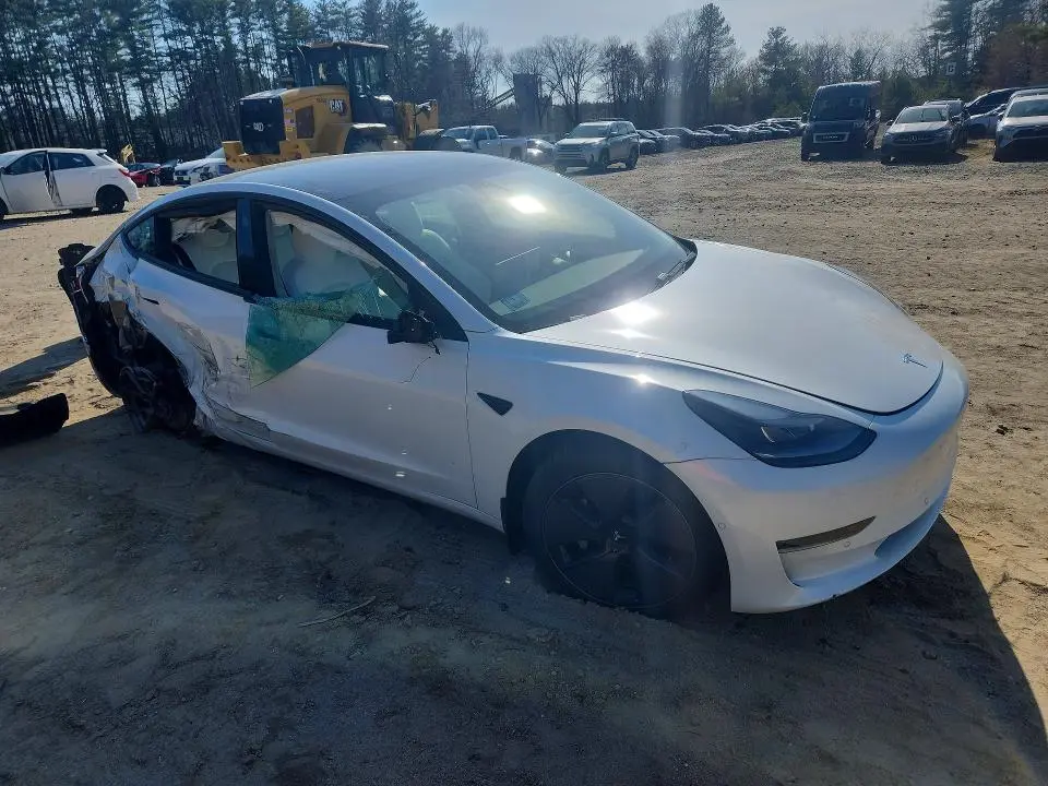 2021 TESLA MODEL 3   