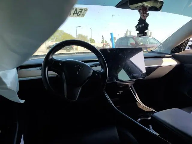 2018 TESLA MODEL 3   