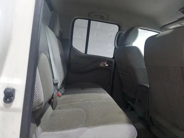 2016 NISSAN FRONTIER S  