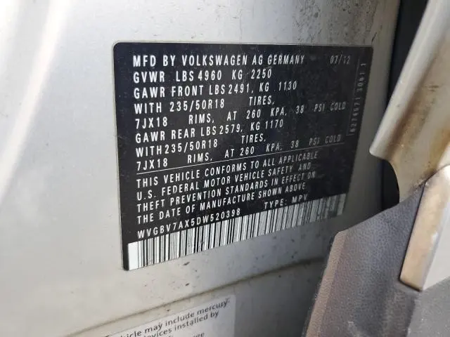 2013 VOLKSWAGEN TIGUAN S  