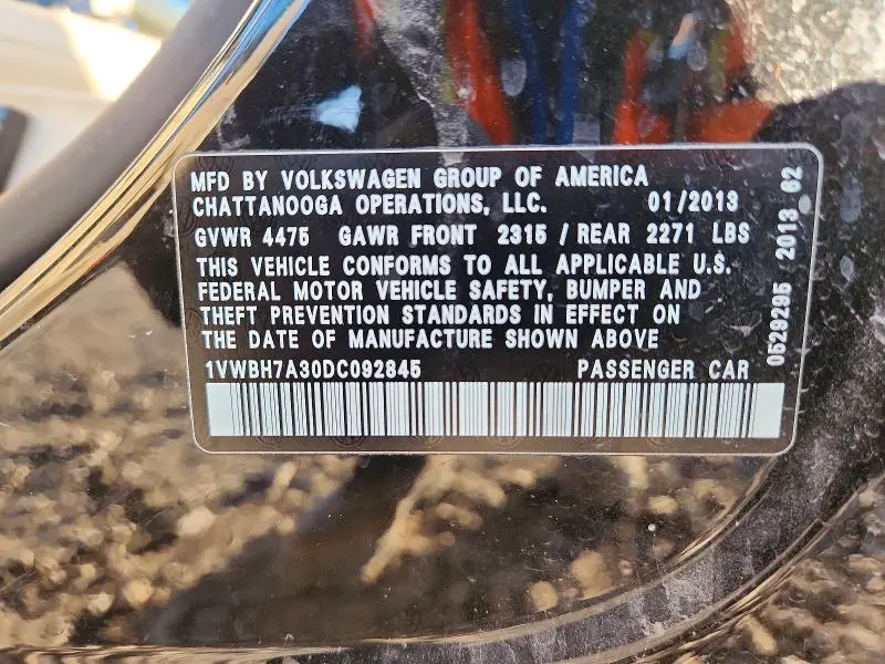 2013 VOLKSWAGEN PASSAT SE  