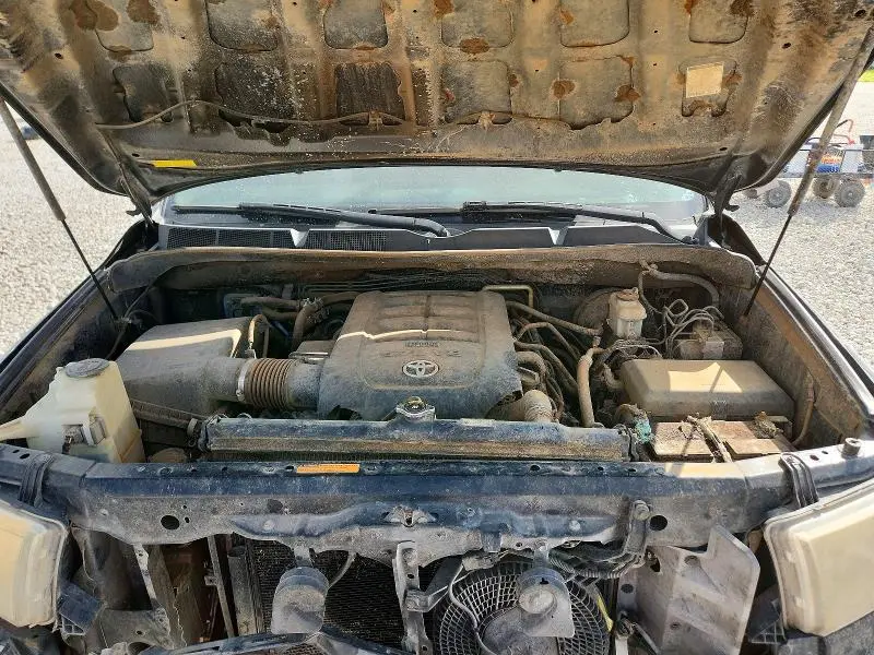 2013 TOYOTA SEQUOIA PLATINUM  