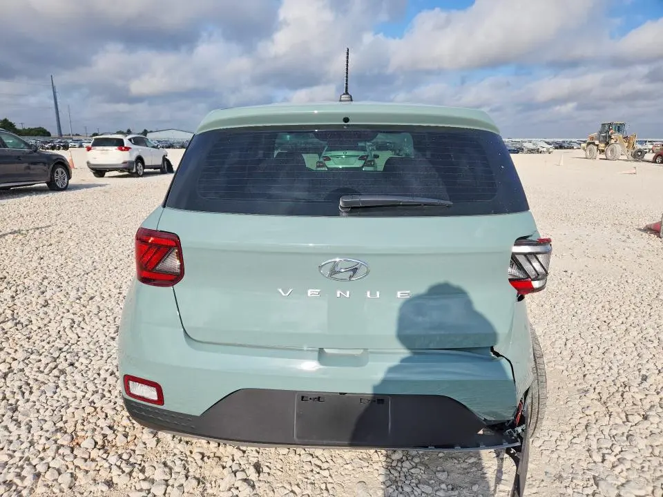 2026 HYUNDAI VENUE SE  