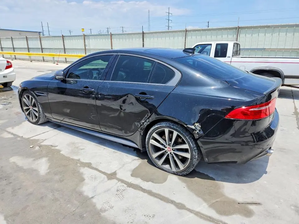 2019 JAGUAR XE 300 SPORT  