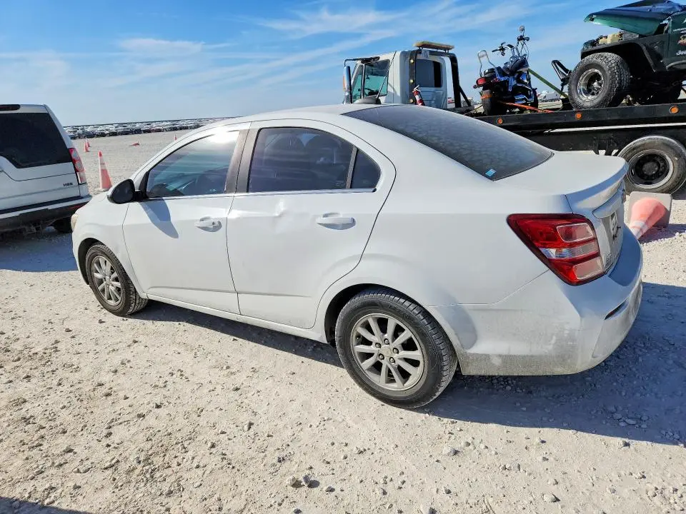 2017 CHEVROLET SONIC LT  