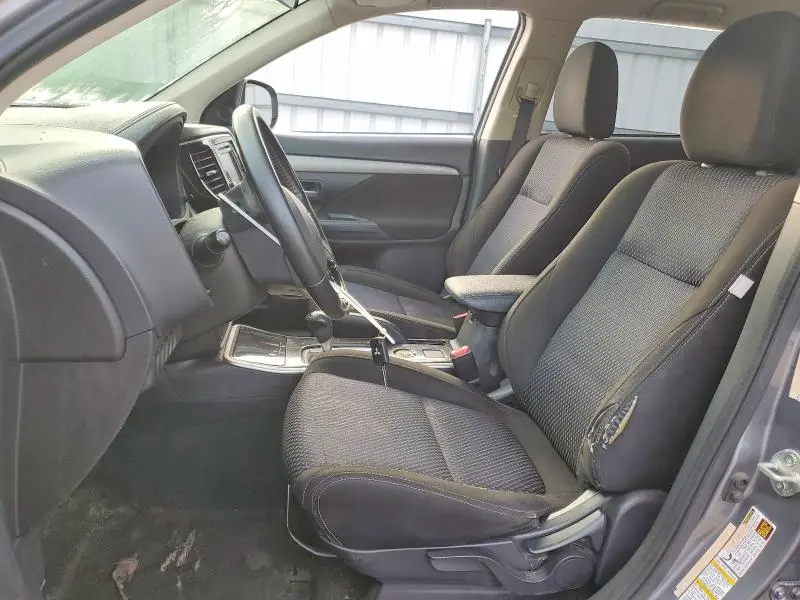 2017 MITSUBISHI OUTLANDER ES  