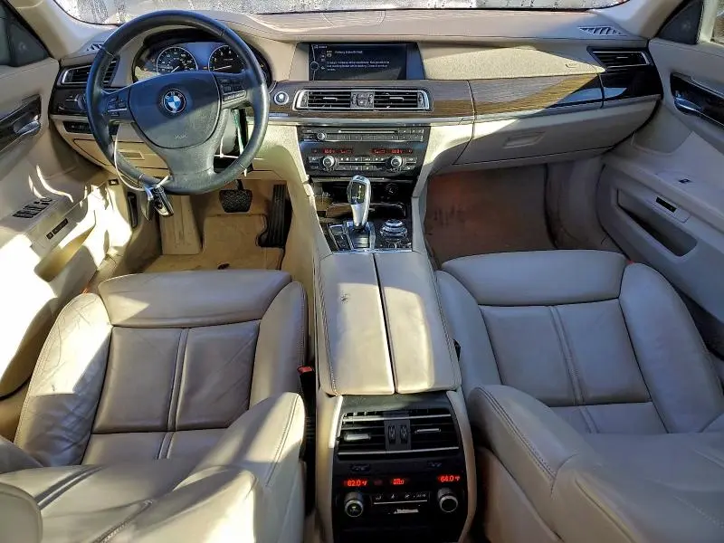 2010 BMW 750 I  