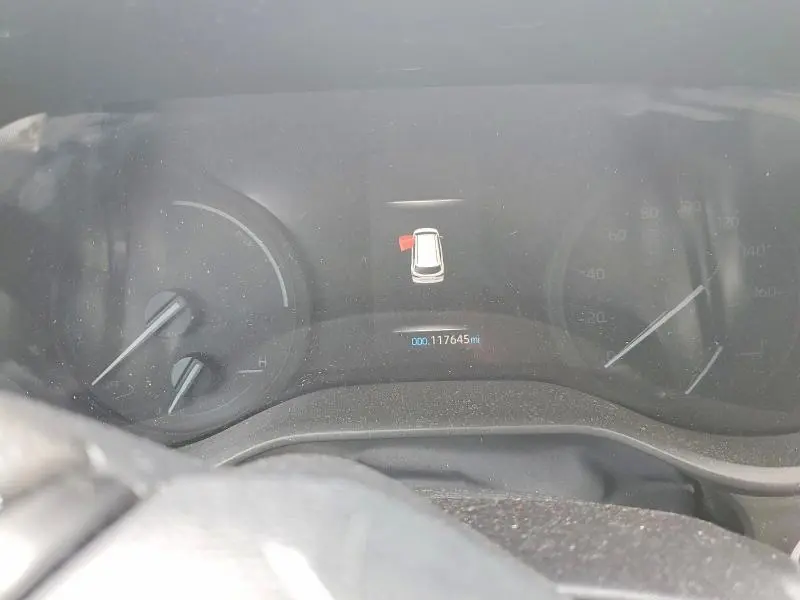 2022 TOYOTA SIENNA LE  