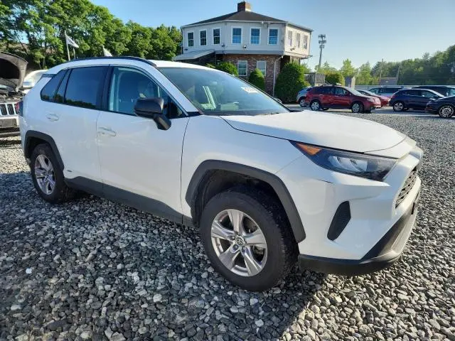 2022 TOYOTA RAV4 LE  