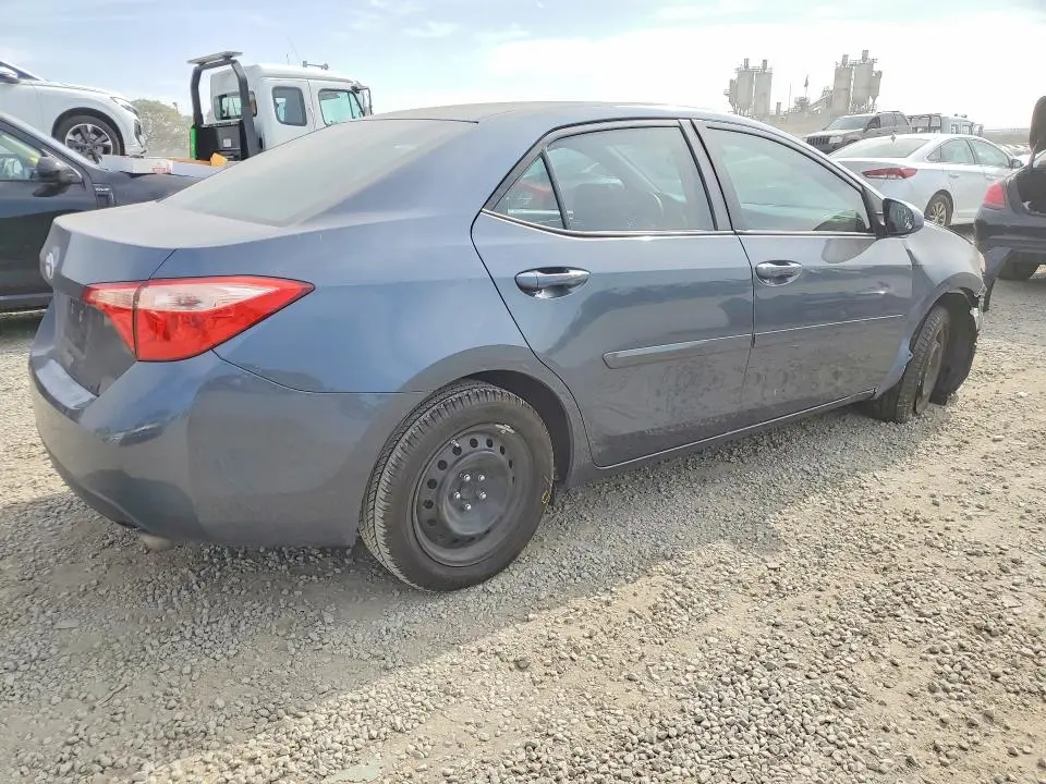 2018 TOYOTA COROLLA LE  