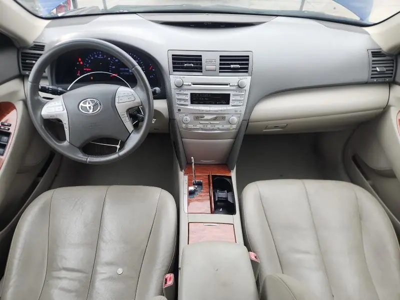 2010 TOYOTA CAMRY BASE  