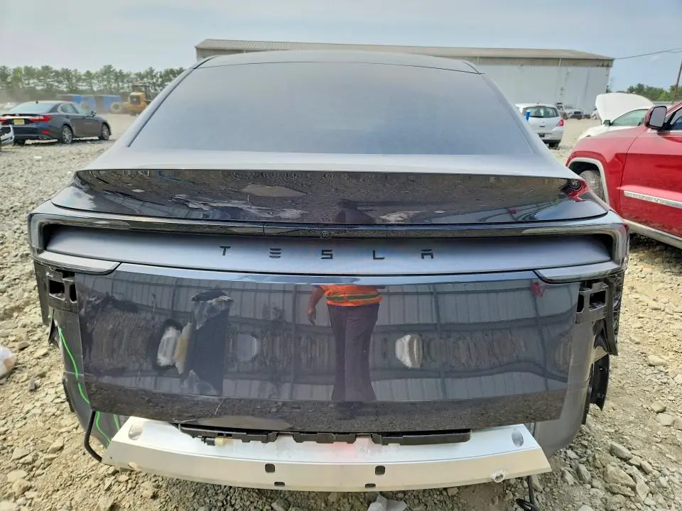 2026 TESLA MODEL Y   