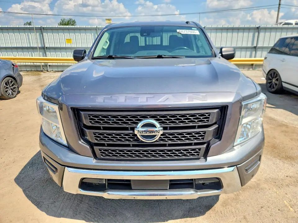 2021 NISSAN TITAN SV  