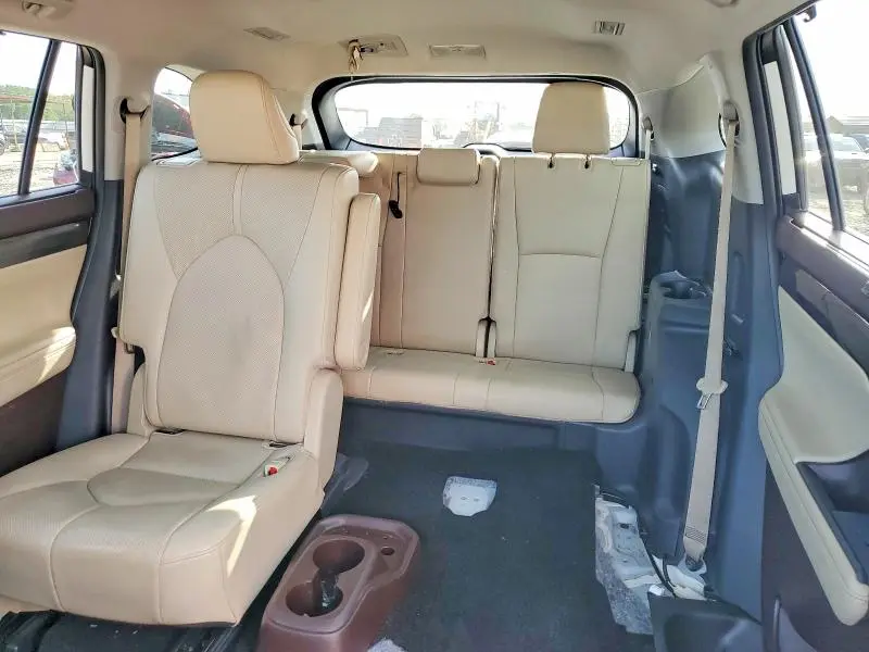 2020 TOYOTA HIGHLANDER LIMITED  