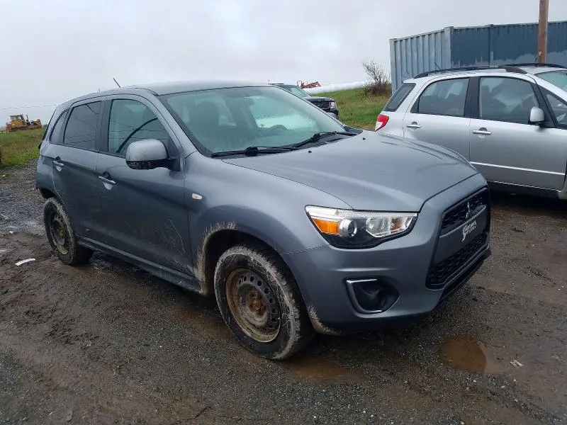 2015 MITSUBISHI RVR SE  
