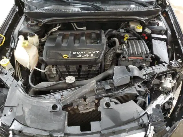 2013 CHRYSLER 200 LX  