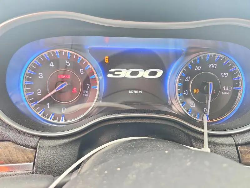 2016 CHRYSLER 300C   