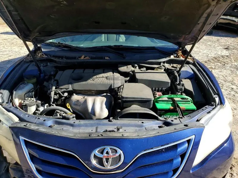 2011 TOYOTA CAMRY LE  