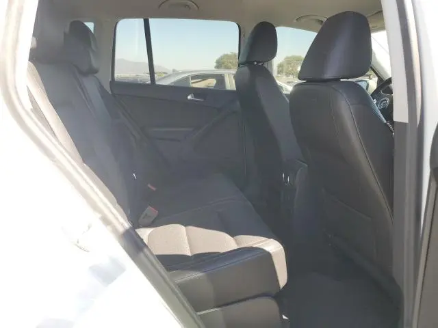 2017 VOLKSWAGEN TIGUAN S